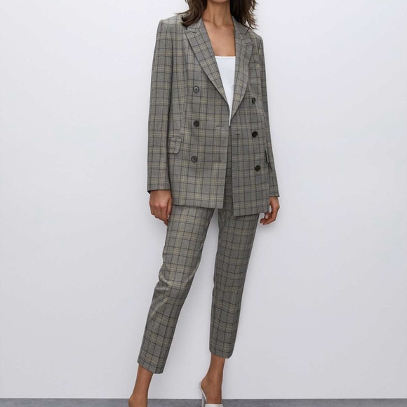 Aritzia Babaton Samuel Blazer - Light Glencheck/Black/White Plaid - Picture 7 of 10
